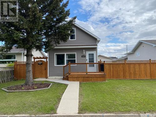 1328 North Railway Street E, Swift Current, SK - Outdoor With Deck Patio Veranda