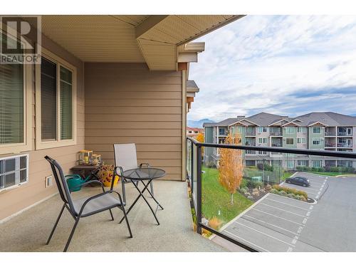 3733 Casorso Road Unit# 418, Kelowna, BC - Outdoor With Exterior