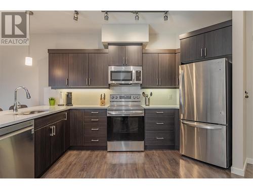 3733 Casorso Road Unit# 418, Kelowna, BC - Indoor Photo Showing Kitchen With Stainless Steel Kitchen