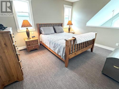 6862 Madrid Way, Kelowna, BC - Indoor Photo Showing Bedroom