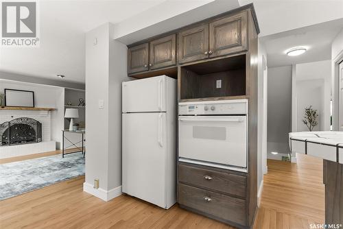 2030 Braun Bay E, Regina, SK - Indoor Photo Showing Kitchen