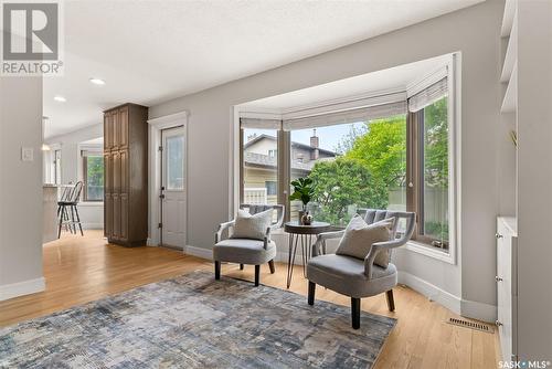 2030 Braun Bay E, Regina, SK - Indoor Photo Showing Living Room