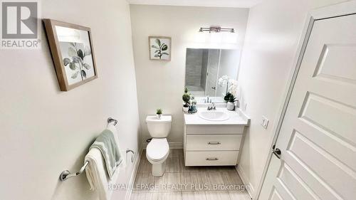 334 - 128 Grovewood Common, Oakville, ON - Indoor Photo Showing Bathroom