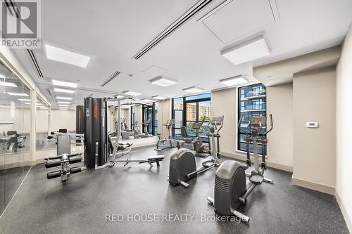 411 - 35 Watergarden Drive, Mississauga, ON - Indoor Photo Showing Gym Room