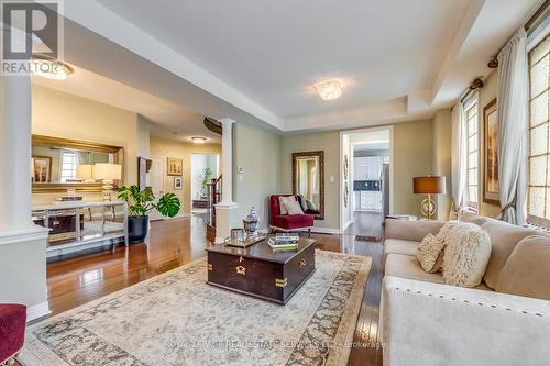 372 Creek Path Avenue, Oakville, ON - Indoor Photo Showing Living Room