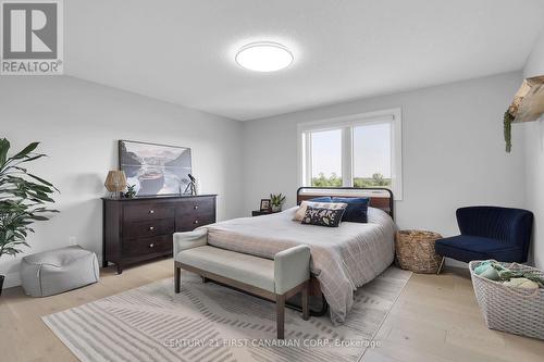 28 Greenbrier Ridge, Thames Centre (Dorchester), ON - Indoor Photo Showing Bedroom