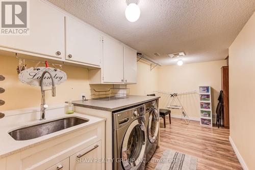 44 Ridgewood Crescent, Cambridge, ON - Indoor Photo Showing Laundry Room
