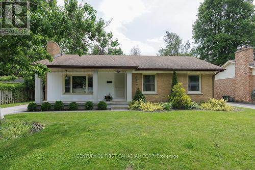 1372 Glenora Drive, London, ON - Outdoor With Facade