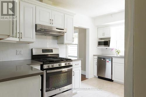 1372 Glenora Drive, London, ON - Indoor Photo Showing Kitchen