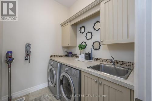 1978 Wallingford Avenue, London, ON - Indoor Photo Showing Laundry Room