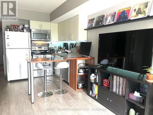 305 - 321 Spruce Street, Waterloo, ON - Indoor Photo Showing Kitchen