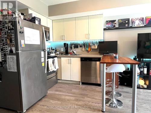 305 - 321 Spruce Street, Waterloo, ON - Indoor Photo Showing Kitchen