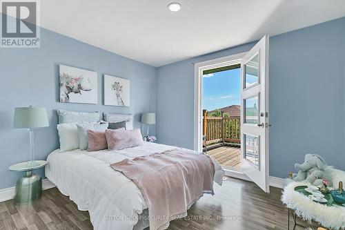 102 Paradelle Crescent, Toronto, ON - Indoor Photo Showing Bedroom