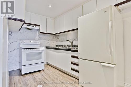 102 Paradelle Crescent, Toronto, ON - Indoor Photo Showing Kitchen