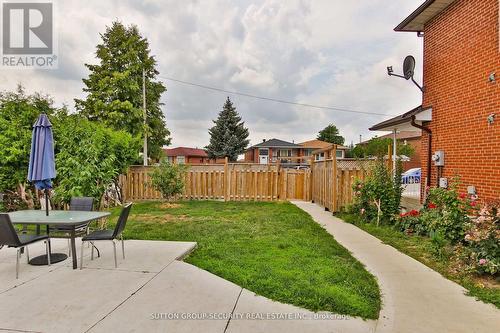 102 Paradelle Crescent, Toronto, ON - Outdoor
