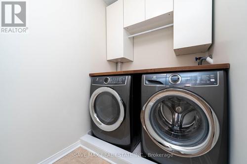 3139 Eclipse Avenue, Mississauga, ON - Indoor Photo Showing Laundry Room