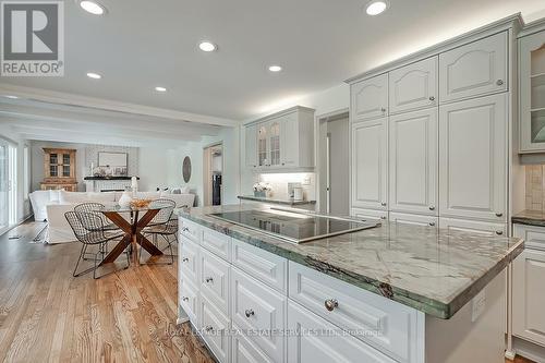 2241 Chancery Lane, Oakville, ON - Indoor Photo Showing Kitchen