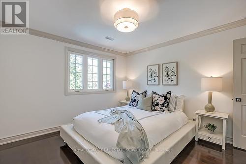 2241 Chancery Lane, Oakville, ON - Indoor Photo Showing Bedroom