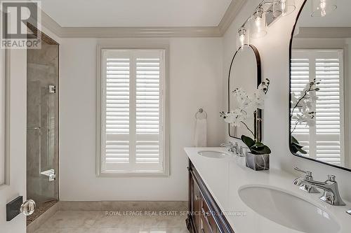 2241 Chancery Lane, Oakville, ON - Indoor Photo Showing Bathroom