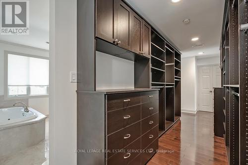 2241 Chancery Lane, Oakville, ON - Indoor Photo Showing Bathroom