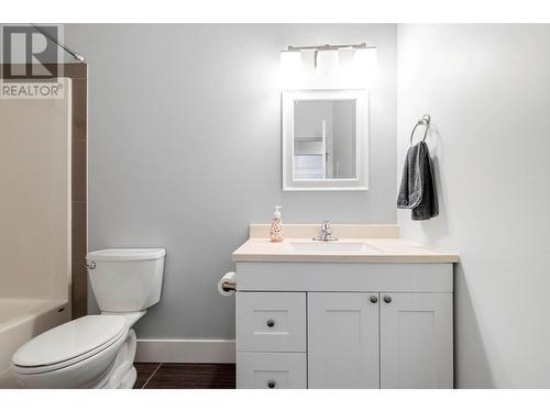 13172 Shoreline Drive, Lake Country, BC - Indoor Photo Showing Bathroom