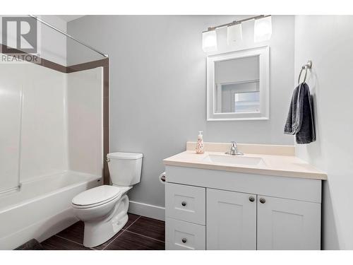 13172 Shoreline Drive, Lake Country, BC - Indoor Photo Showing Bathroom