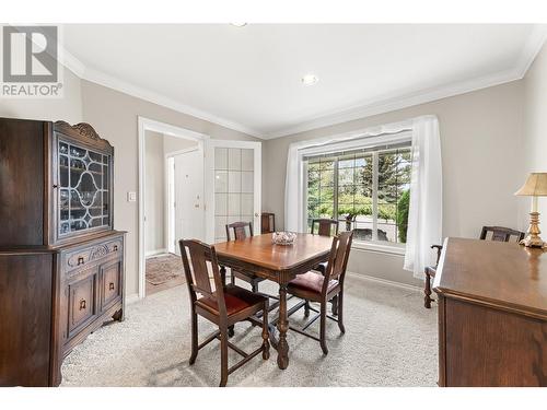 4631 Crawford Court, Kelowna, BC - Indoor Photo Showing Dining Room
