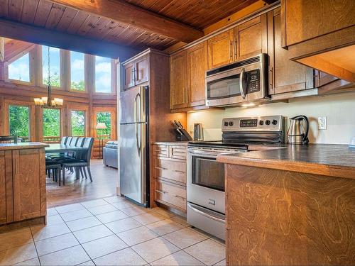 Kitchen - 204 Ch. De La Terrasse-Du-Golf, Mont-Blanc, QC - Indoor Photo Showing Kitchen