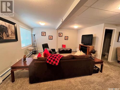 267 7Th Avenue Nw, Swift Current, SK - Indoor