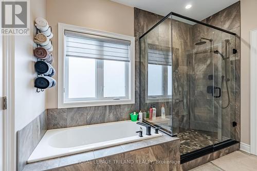 3 - 121 Robin Ridge Drive, Central Elgin, ON - Indoor Photo Showing Bathroom