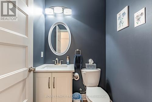 3 - 121 Robin Ridge Drive, Central Elgin, ON - Indoor Photo Showing Bathroom