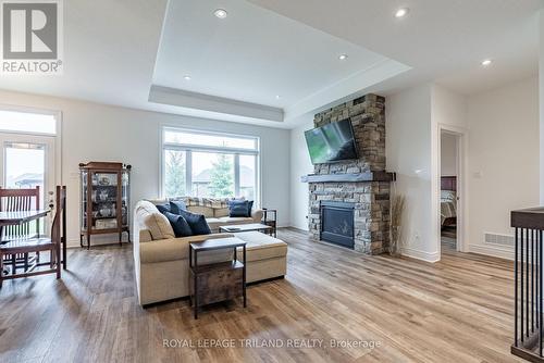 3 - 121 Robin Ridge Drive, Central Elgin (Belmont), ON - Indoor Photo Showing Living Room With Fireplace