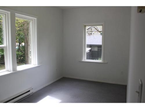 107 Broadway Street, Nakusp, BC - Indoor Photo Showing Other Room