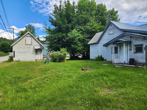 107 Broadway Street, Nakusp, BC -  With View