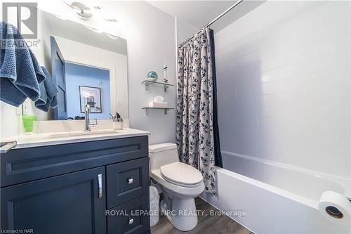 109 - 8111 Forest Glen Drive, Niagara Falls, ON - Indoor Photo Showing Bathroom