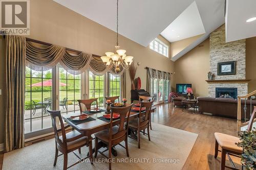 5045 Michener Road, Fort Erie, ON - Indoor Photo Showing Dining Room With Fireplace