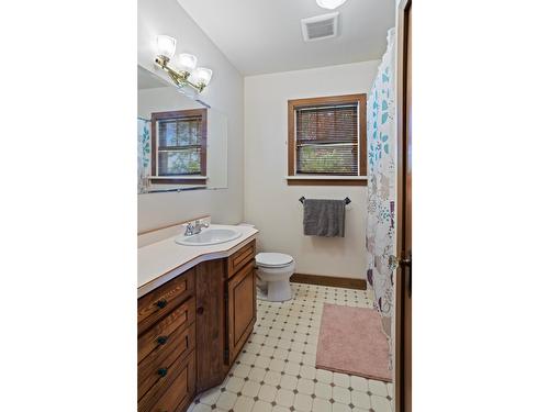 2639 Erickson Road, Erickson, BC - Indoor Photo Showing Bathroom