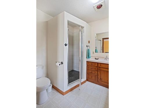 2639 Erickson Road, Erickson, BC - Indoor Photo Showing Bathroom