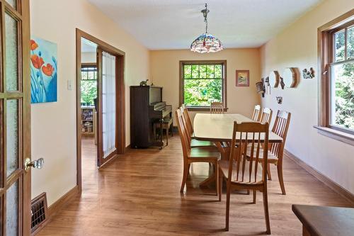 2639 Erickson Road, Erickson, BC - Indoor Photo Showing Dining Room