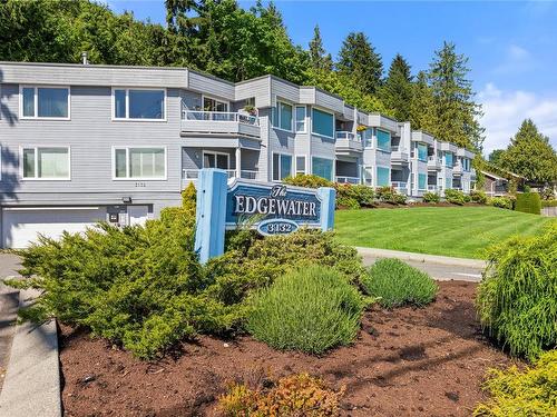 206-3132 Island Hwy West, Qualicum Beach, BC - Outdoor With Balcony