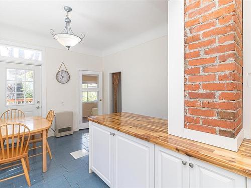 139 Ontario St, Victoria, BC - Indoor Photo Showing Dining Room