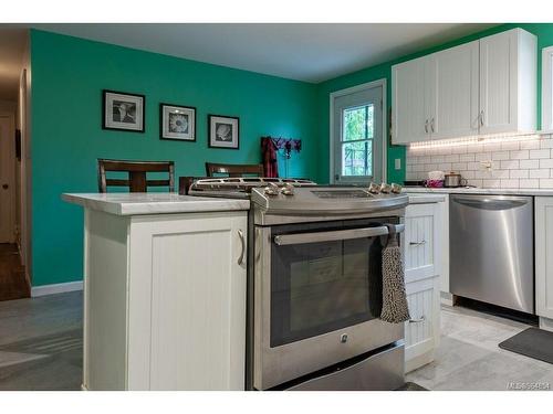 2236 Glenmore Rd, Campbell River, BC - Indoor Photo Showing Kitchen