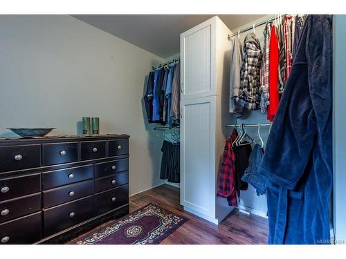 2236 Glenmore Rd, Campbell River, BC - Indoor With Storage