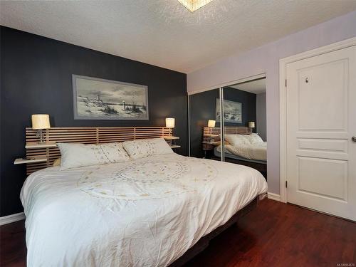 2271 French Rd North, Sooke, BC - Indoor Photo Showing Bedroom