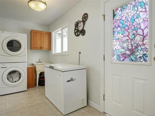 2271 French Rd North, Sooke, BC - Indoor Photo Showing Laundry Room