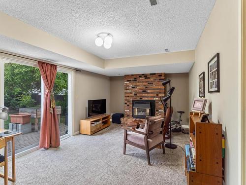 865 Invermere Crt, Kamloops, BC - Indoor With Fireplace