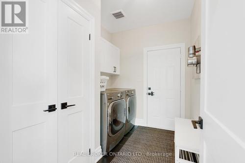 877 Pine Avenue, Innisfil, ON - Indoor Photo Showing Laundry Room