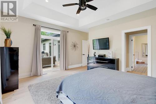 877 Pine Avenue, Innisfil, ON - Indoor Photo Showing Bedroom