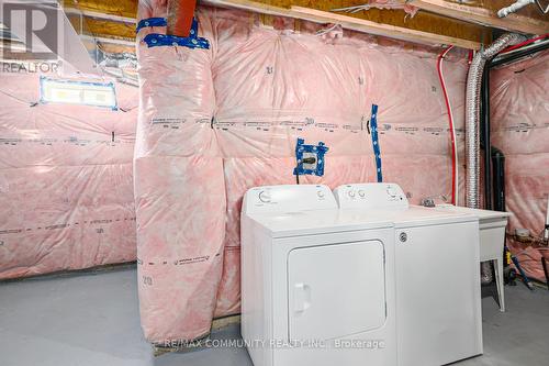 43 Portland Street, Collingwood, ON - Indoor Photo Showing Laundry Room