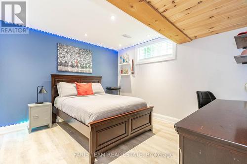 37 O'Donnell Court, Penetanguishene, ON - Indoor Photo Showing Bedroom